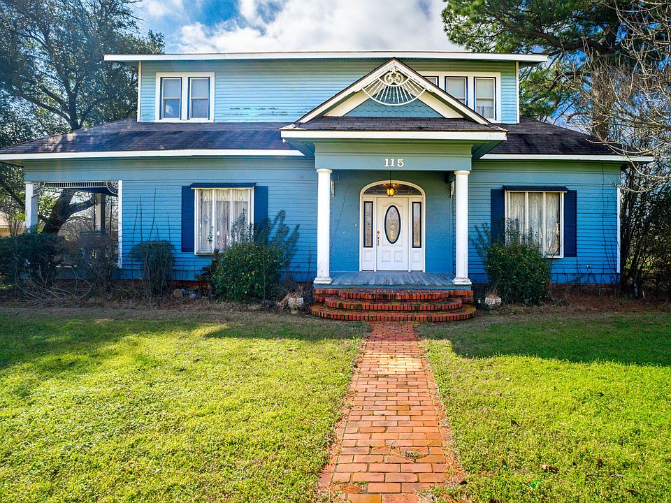 1st image of 115 E Brazos