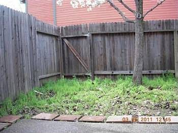3rd image of 9394 River Oaks Ln