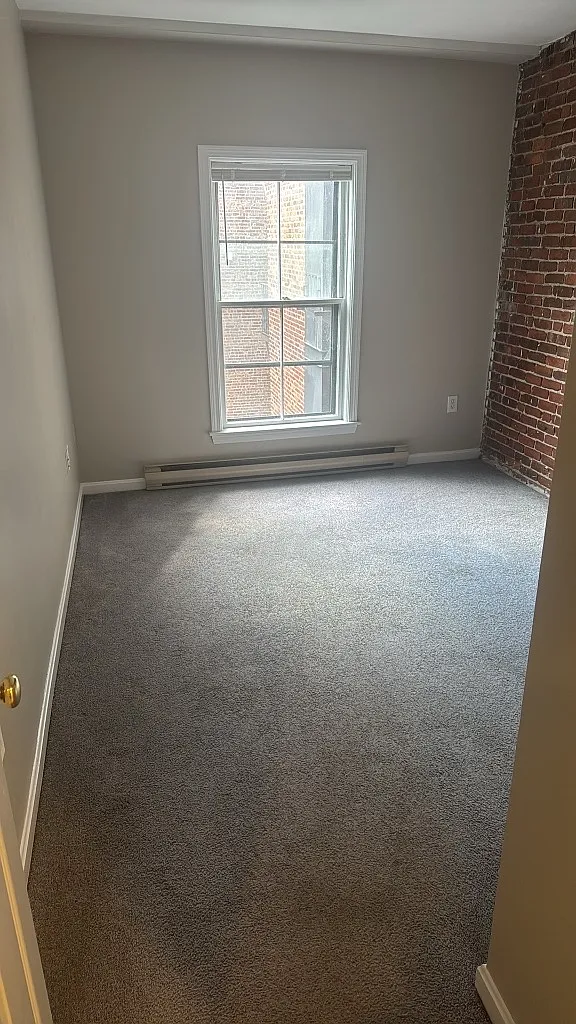 2 bed, 1000 sqft, $3,950 — Photo 3