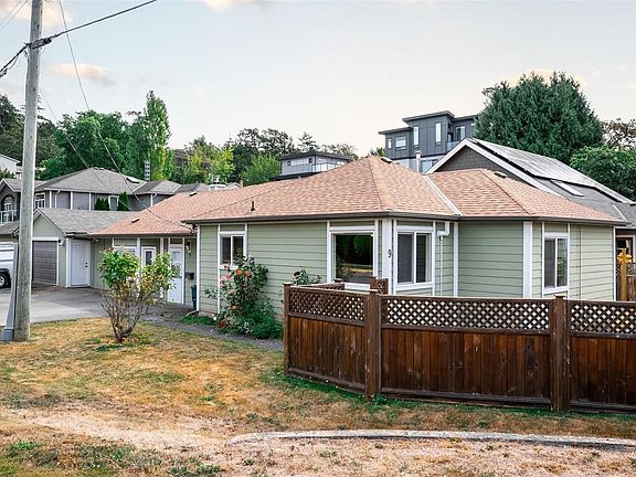5th image of 9 Camden Ave