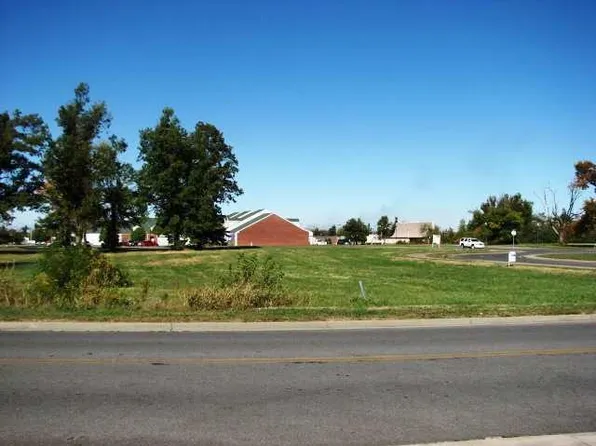 2700 W Park Dr, Paducah, KY 42001