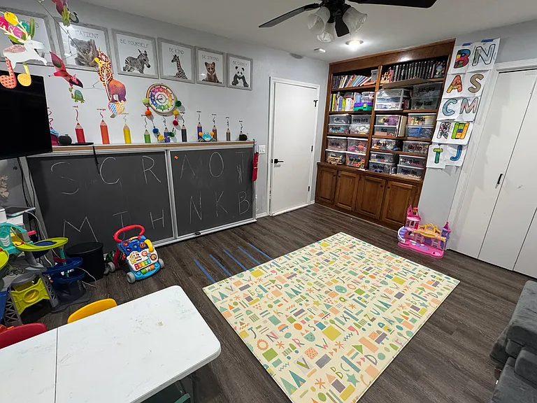 12 Elizabeth Dr — Photo 11