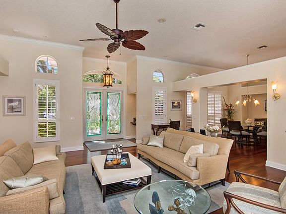 Living Room/Formal Dining Room