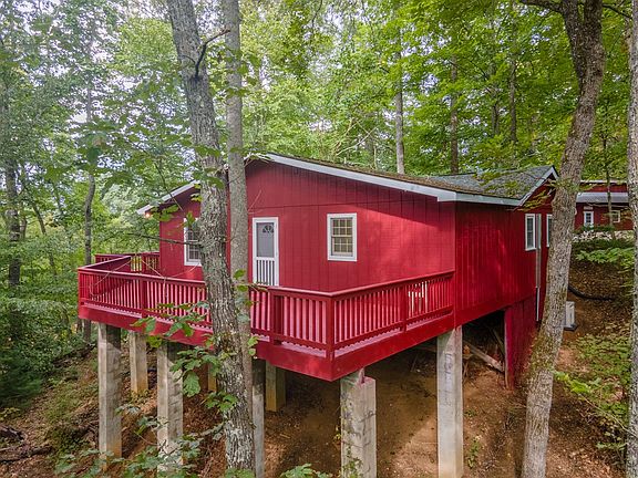 3rd image of 292 Indigo Ln