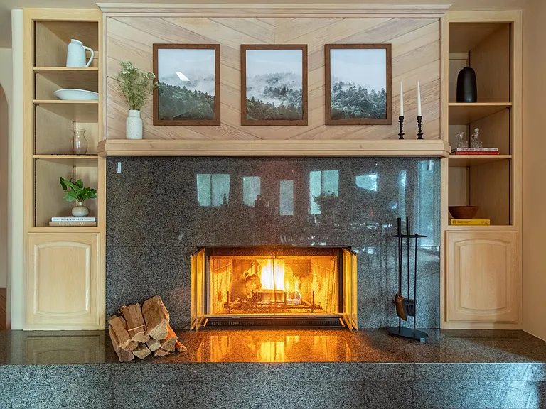 756 Lakeshore Blvd — Photo 35