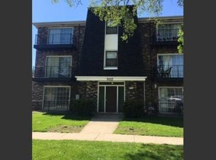 7017 99th St APT 1E, Chicago Ridge, IL 60415