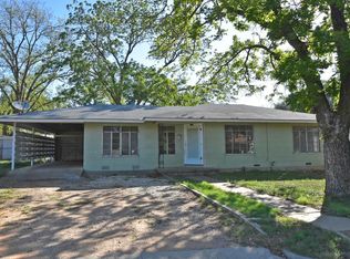 332 W Hackberry St, Fredericksburg, TX 78624