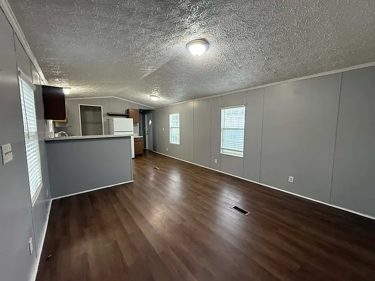 Lincoln Place — Photo 10