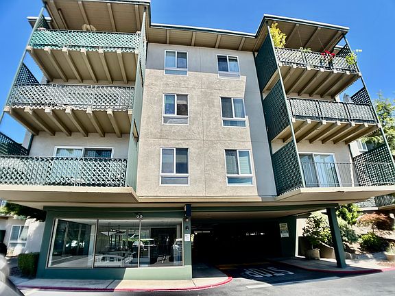 5th image of 800 N Delaware St APT 205