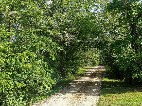 3rd image of 394290 W 4100th Rd
