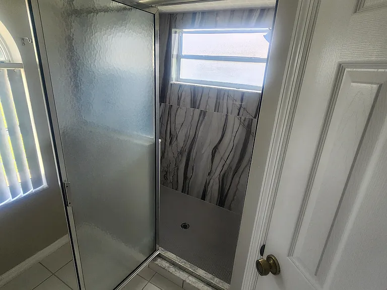 15 Prince Walter Ln — Photo 8