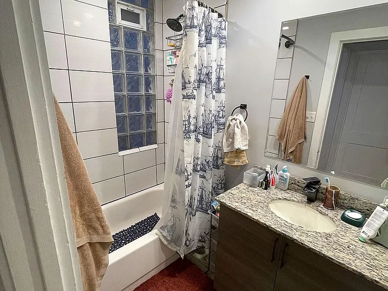 3852 Grand Ave S — Photo 11
