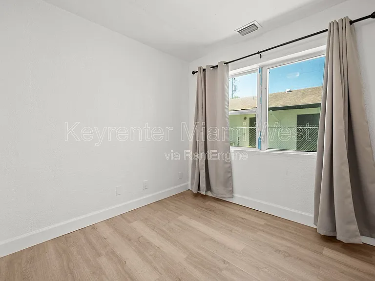 7770 NW 9th Ave — Photo 18