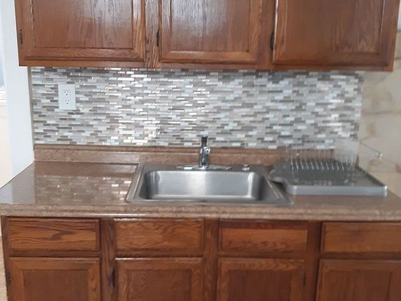 2nd image of 2268 29th St #2