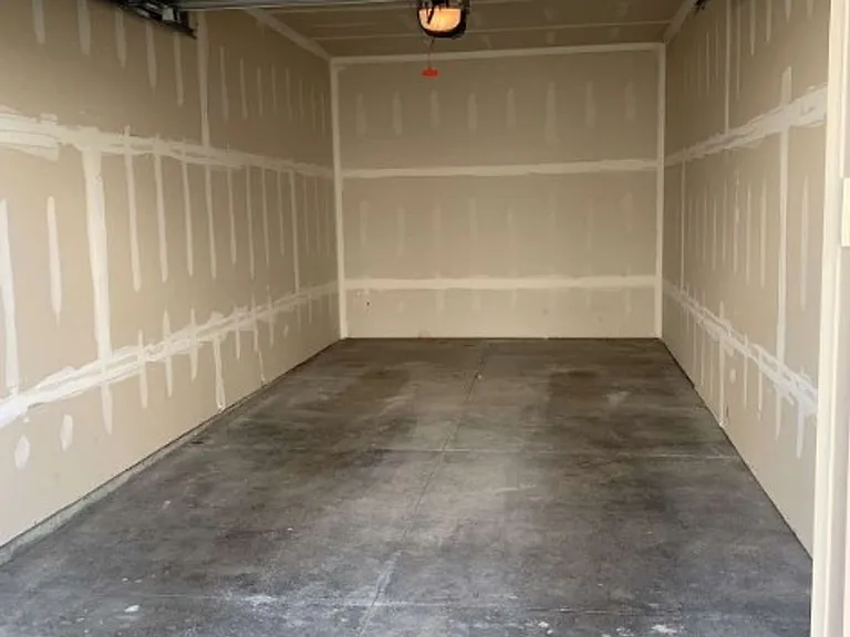 460 Cameron Way — Photo 29