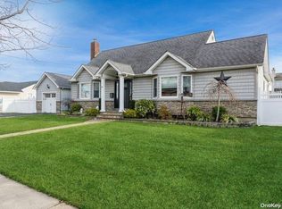 43 Taylor Ave, East Meadow, NY 11554