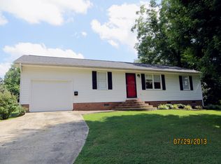 102 E Lime St, Blacksburg, SC 29702