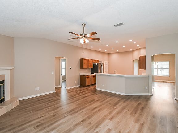 5th image of 3100 Havengate Dr