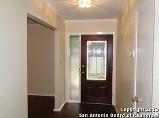 510 Fenwick Dr, Windcrest, TX 78239