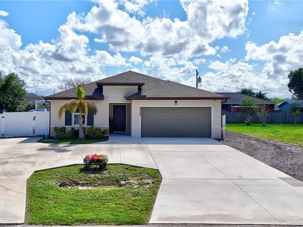 2068 SW McAllister Ln, Port Saint Lucie, FL 34953