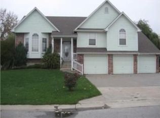 500 S Lakeshore Dr, Raymore, MO 64083