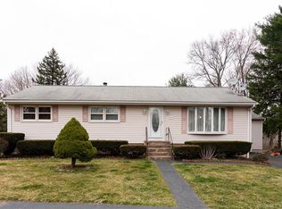 29 Lent Rd, Hamden, CT 06517