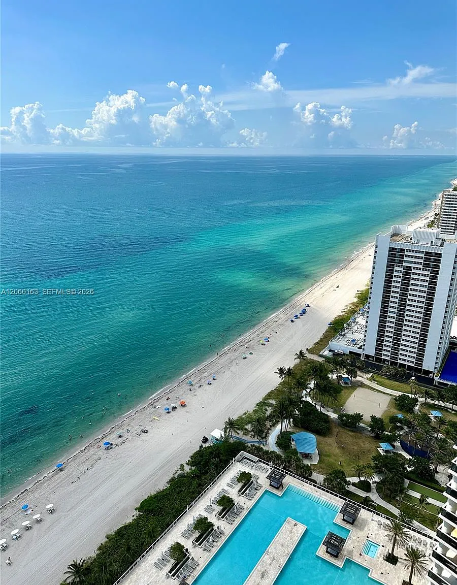 Beach Club Two Condo — Photo 1