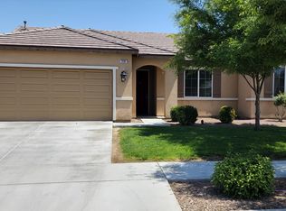 2938 S Bradley Ct, Visalia, CA 93292
