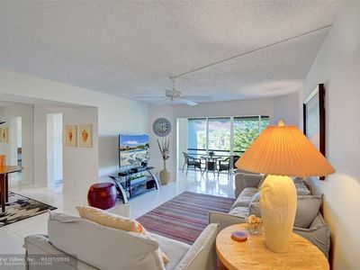 3810 Via Poinciana UNIT 606, Lake Worth, FL, 33467