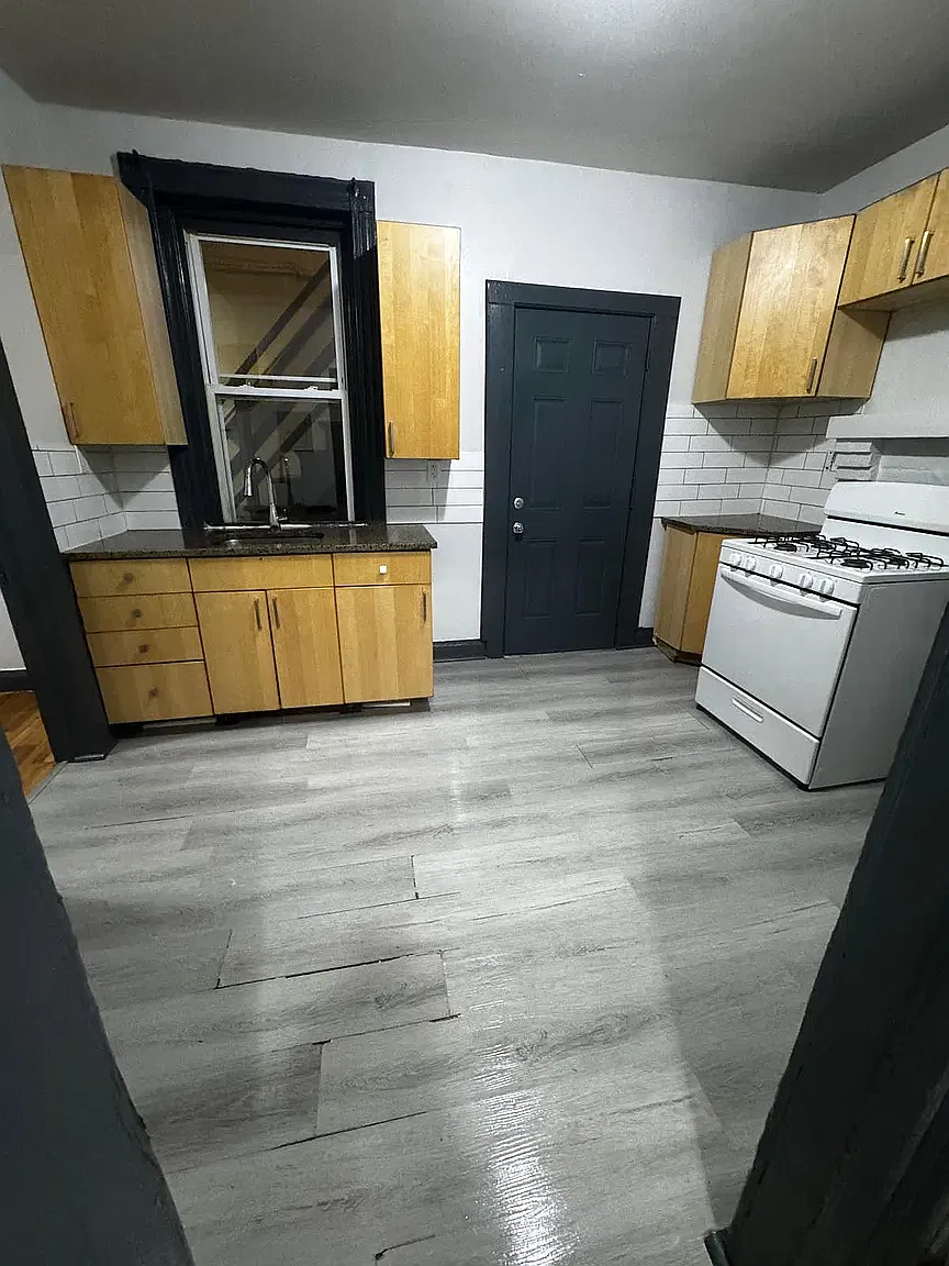 2 bed, $1,750 — Photo 1