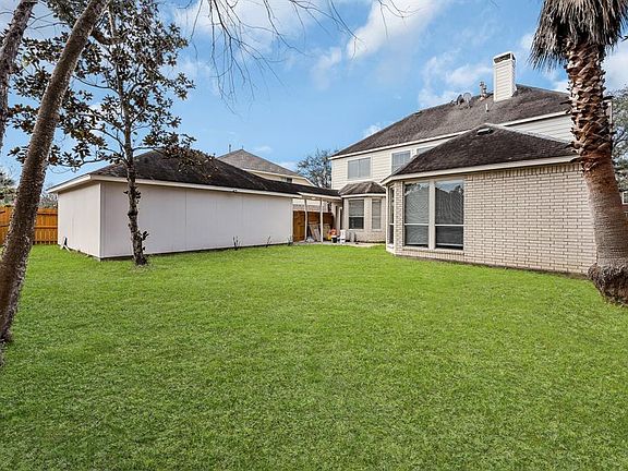 3rd image of 2119 Hill Canyon Ct