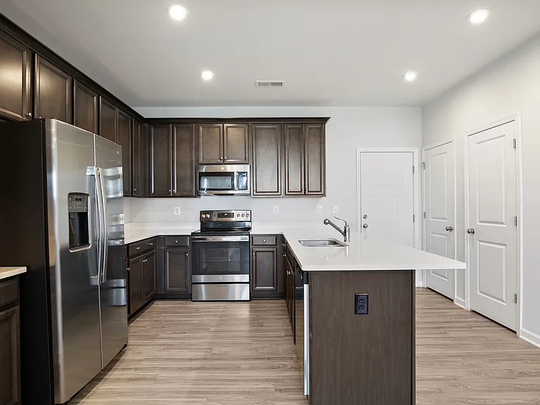 9247 Magellan Pkwy #A — Photo 3