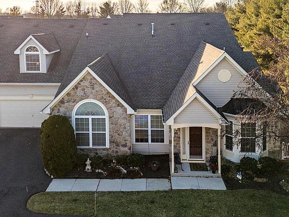3rd image of 350 Shady Brook Dr #183