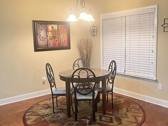 3rd image of 114 Rushing Brook Dr