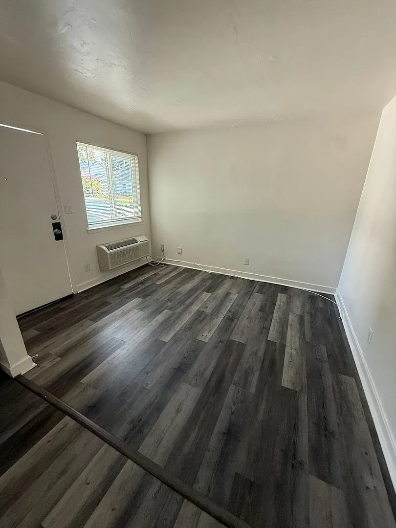 Cozy 4-Plex — Photo 3