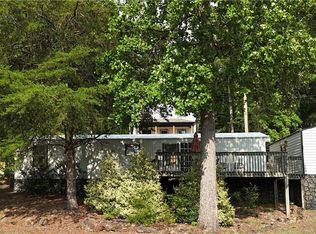 535 Lake Shore Dr, New London, NC 28127