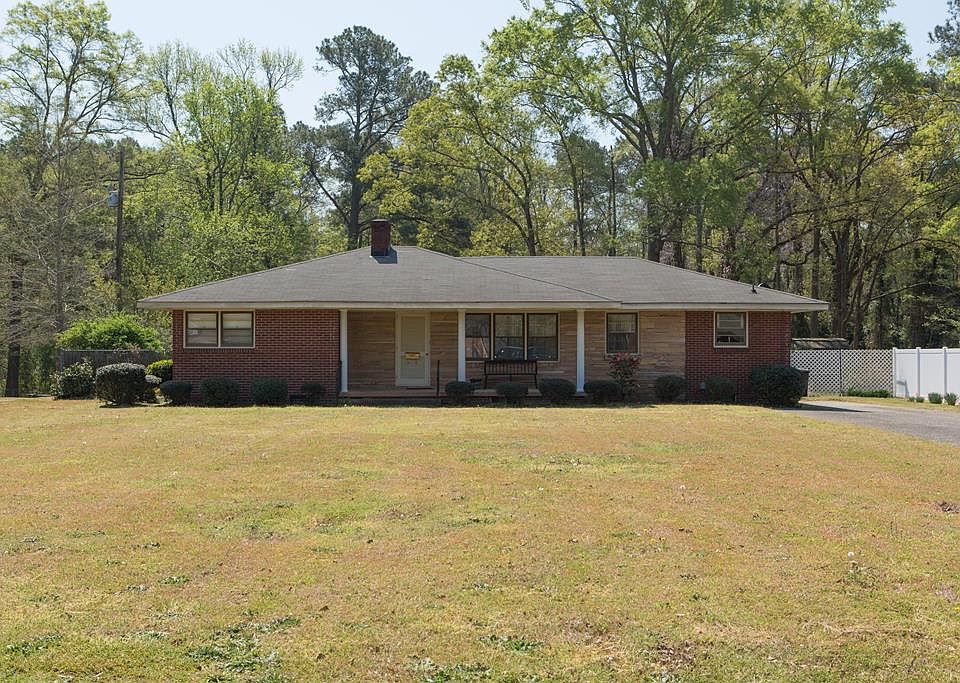 1st image of 107 Circle Dr