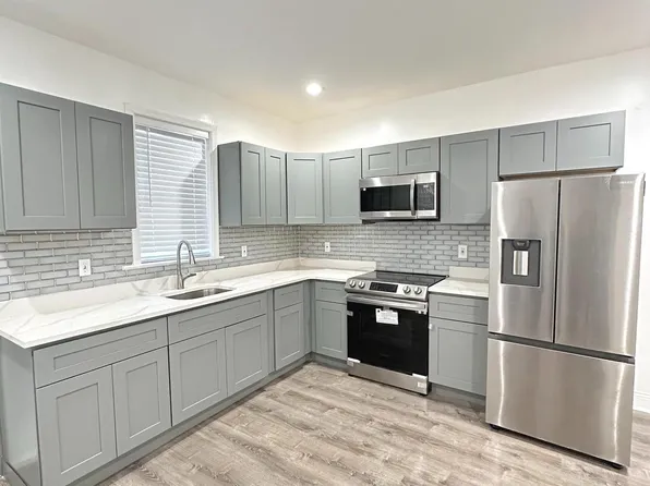 3044 N Water St, Philadelphia, PA 19134