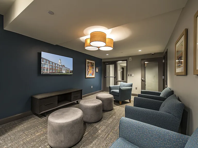 Community Room With Seating