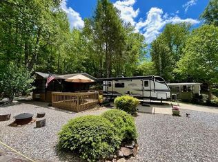 101 Hill Crest Ct, Cleveland, GA 30528