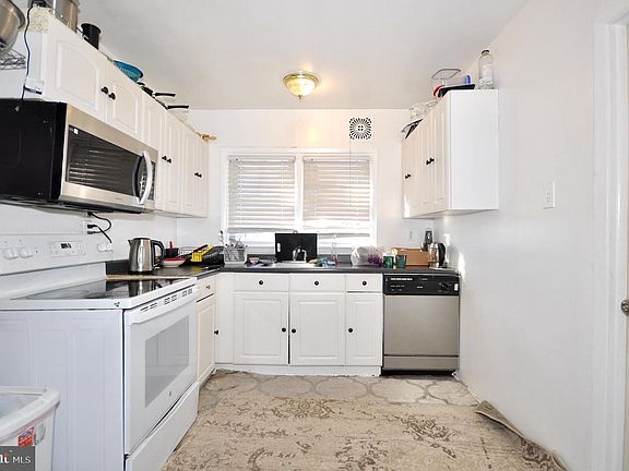 5th image of 1413 Southampton Rd