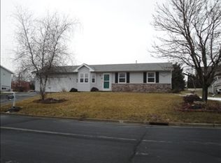 716 W Mohawk Trl, Deforest, WI 53532