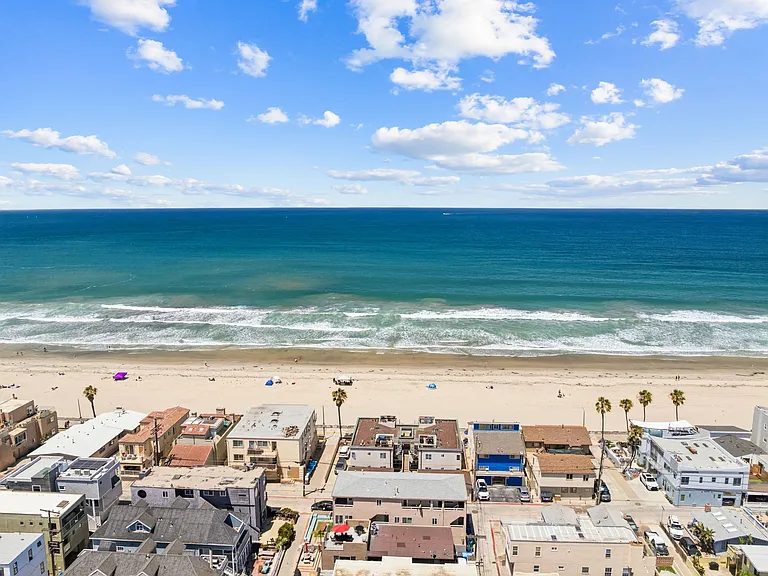 3255 Ocean Front Walk — Photo 24