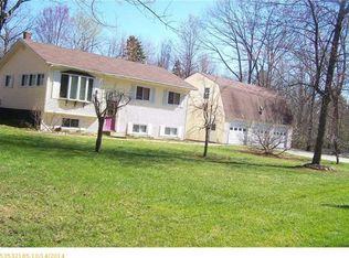 106 Taylor Rd, Pittsfield, ME 04967