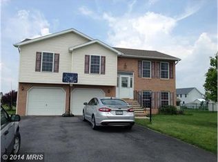 10601 Thornwood Rd, Shippensburg, PA 17257