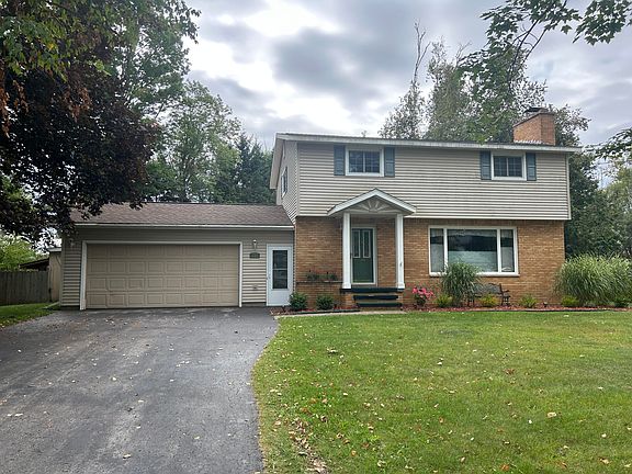 2nd image of 440 Princeton Ave