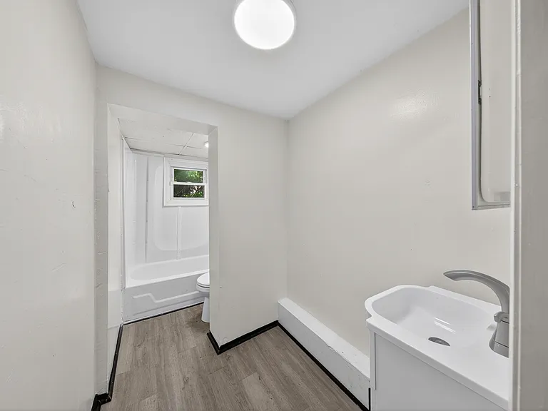 835 N Spruce St — Photo 6