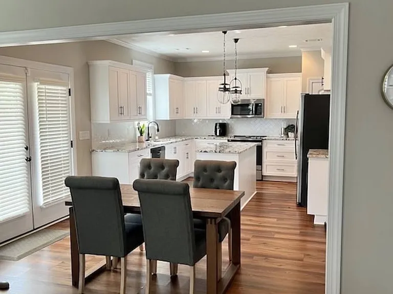 440 Vaughn Rd — Photo 8