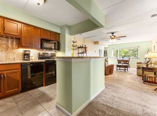 4975 Washington St #411, West Roxbury, MA 02132