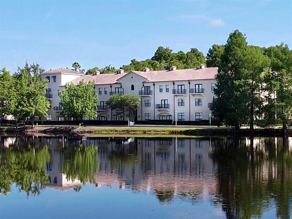 1st image of 909 Waterside Ln APT 206